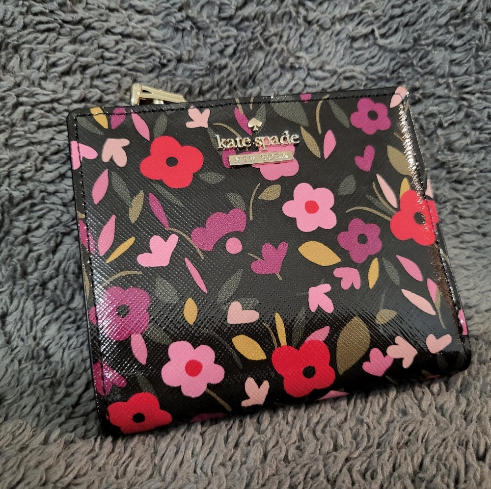 Kate Spade floral wallet